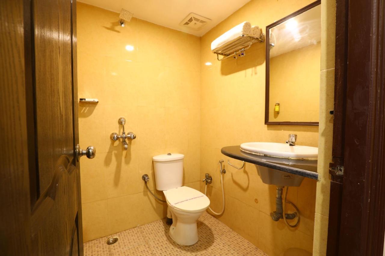 Hotel Sona Panaji Ngoại thất bức ảnh